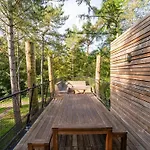 Casa vacanze Treehouse Near Tournai With Sauna Retreat *