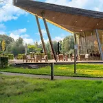Treehouse Near Tournai With Sauna Retreat Casa vacanze *