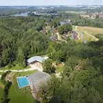 Treehouse Near Tournai With Sauna Retreat Casa vacanze