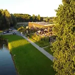 Casa vacanze Treehouse Near Tournai With Sauna Retreat *
