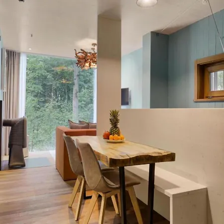 Feriehus Treehouse Near Tournai With Sauna Retreat