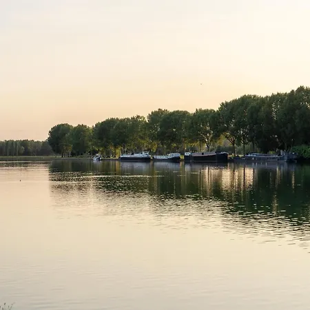 Treehouse Near Tournai With Sauna Retreat Feriehus *